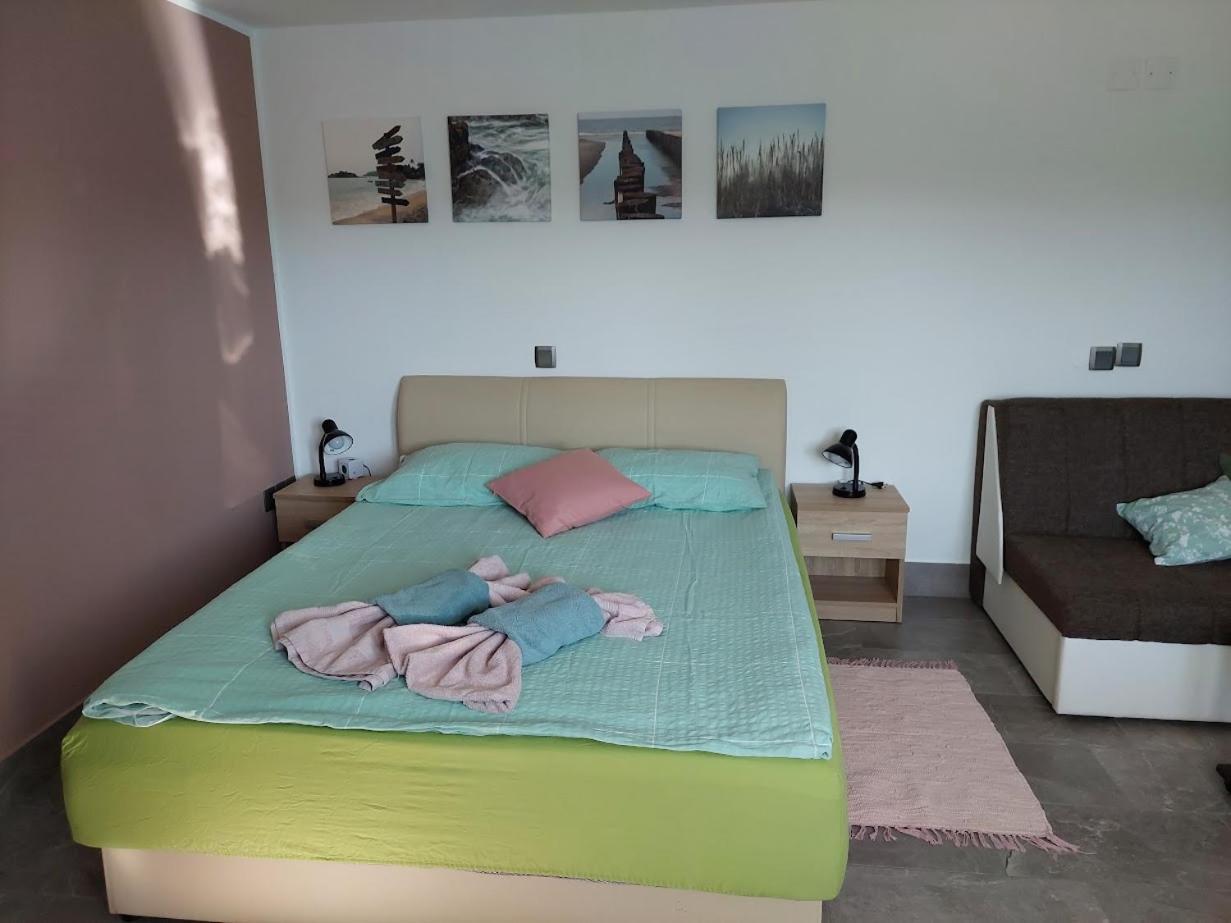 Studio Apartma Zirovnik Церкле на Горенскем Екстериор снимка