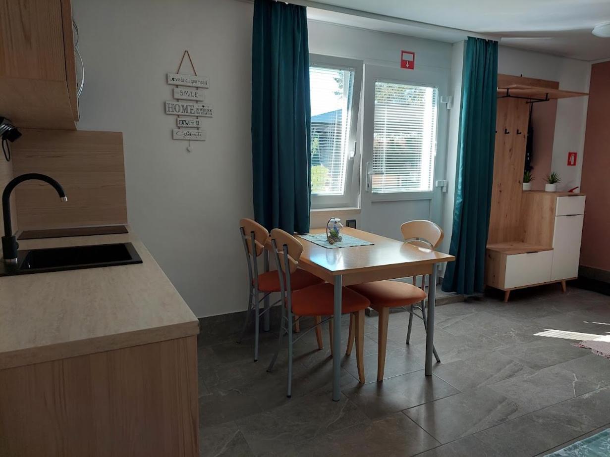 Studio Apartma Zirovnik Церкле на Горенскем Екстериор снимка